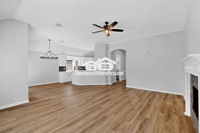 Foto del edificio - MOVE IN READY - 3BED/2BATH - FORT WORTH, T...