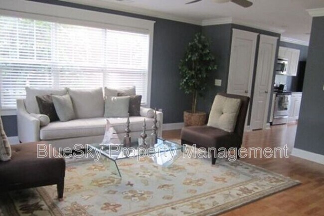 Foto del edificio - 1615 Elmwood Ct