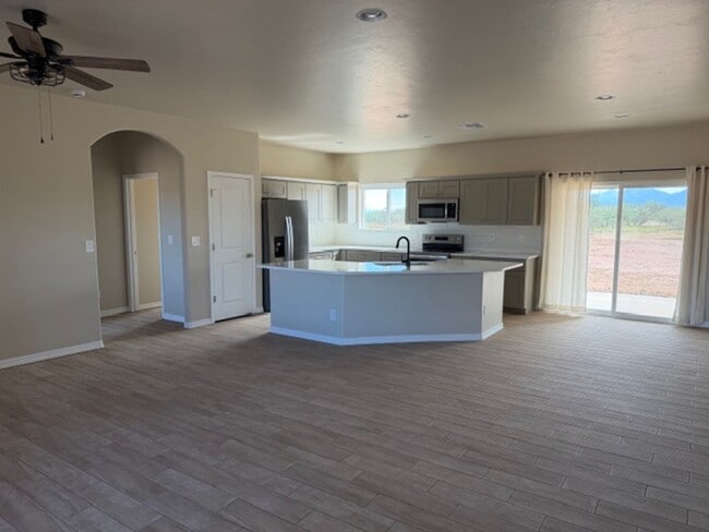 Building Photo - New Construction
