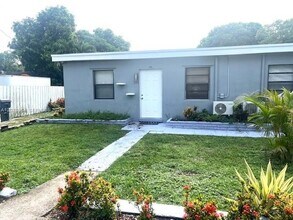Building Photo - 504 N 57th Ave