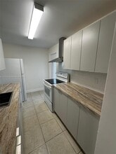 Building Photo - 1715 N 16th Ave