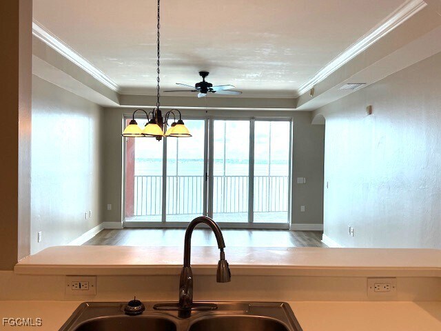 Foto principal - 2743 First St