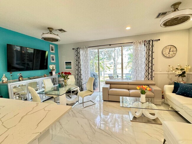 Building Photo - 7862 Sienna Springs Dr