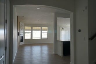 Building Photo - 14034 Hudson Way
