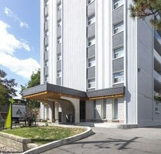 Building Photo - 86 Cedar St S