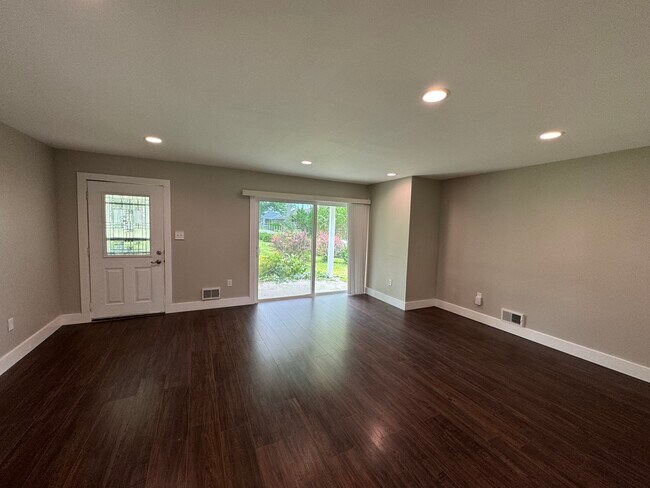 Building Photo - 10316 Wingfield Rd