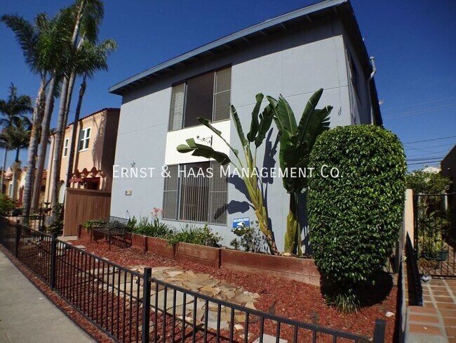 Foto del edificio - 159 Roycroft Ave