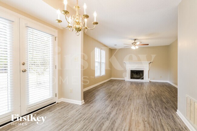 Foto del edificio - 6326 S Bend Ln