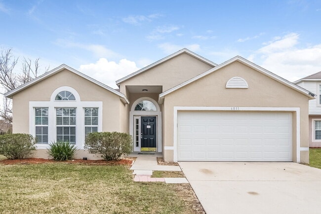 Building Photo - 6811 Majorca Ct