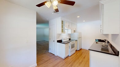 Building Photo - 18215 Happy Ln