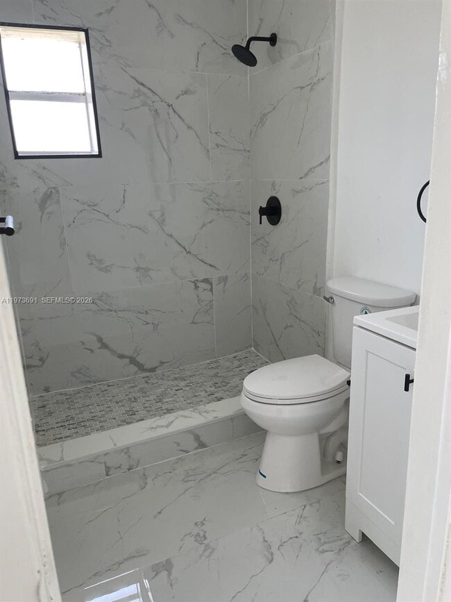 Building Photo - 6029 Polk St