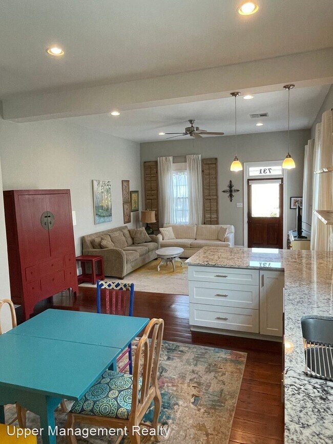 Foto del edificio - 2 br, 2 bath Apartment - 729-31 Peniston S...