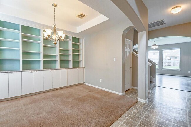 Building Photo - 20206 Stonebridge Terrace Dr