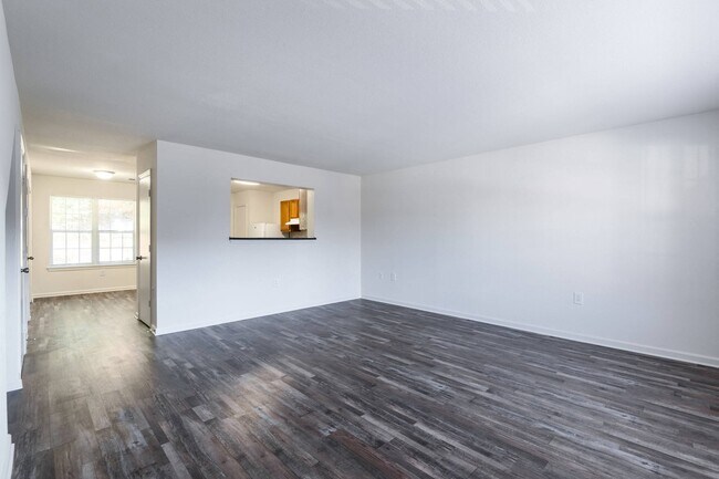 Foto del edificio - Crescent Pointe Townhomes