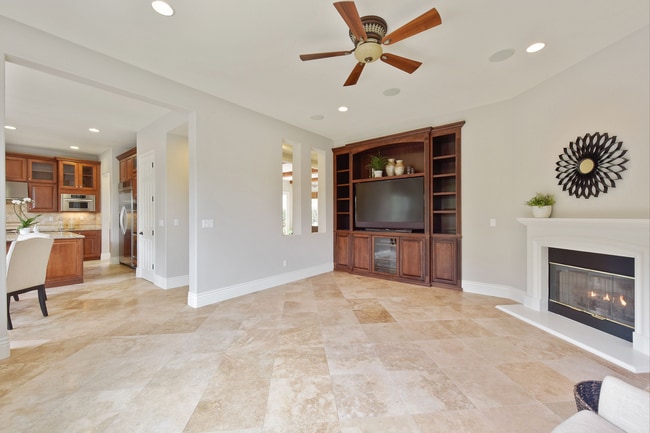 Building Photo - 4 Bed 5 Bath, Beautiful Home In Danville, With A Pool!