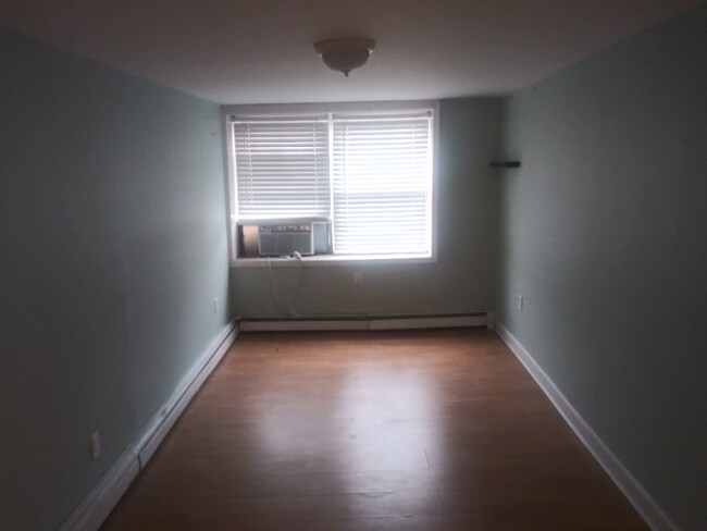 Foto del edificio - 50-14-5063 63rd St