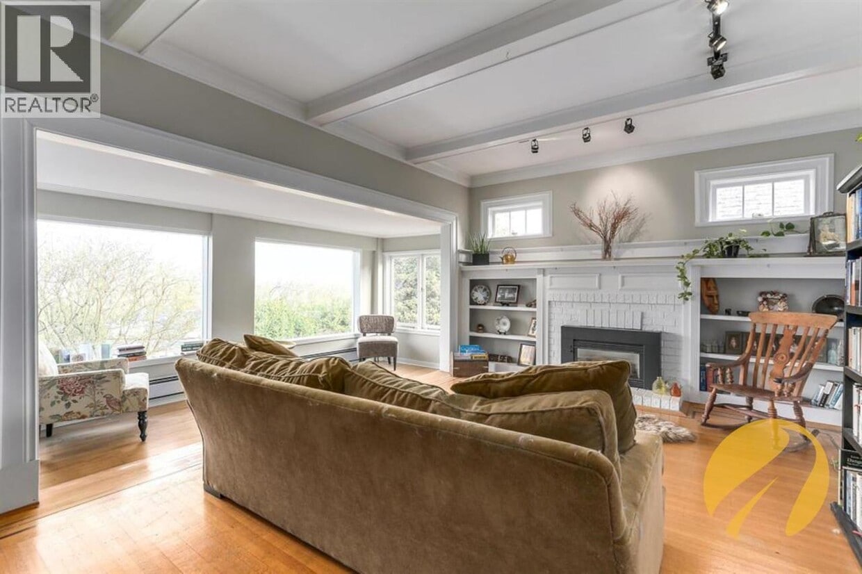 Primary Photo - 3868 W 10th Ave