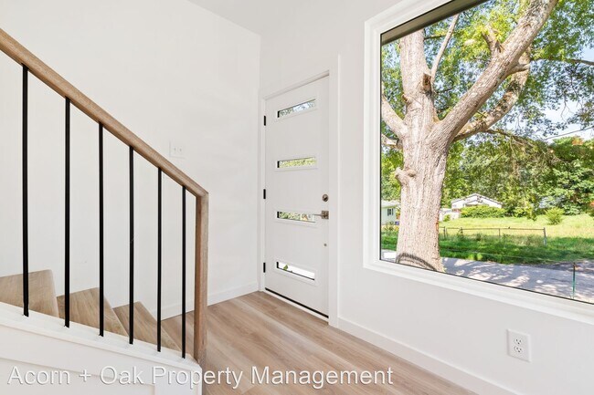 Building Photo - 2 br, 2.5 bath House - 425 Eugene St