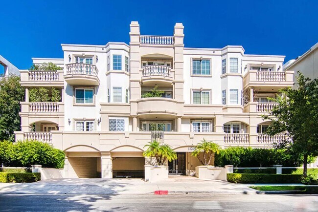 Building Photo - 128 N Swall Dr
