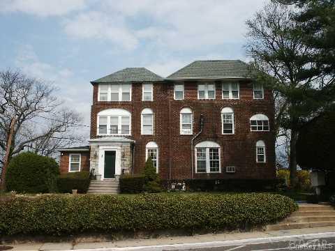 Primary Photo - 378 Sea Cliff Ave