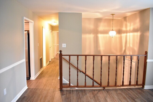 Foto del edificio - Great Split Foyer In Fredericksburg!