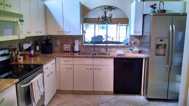 Building Photo - 401 Sabal Palm Ln