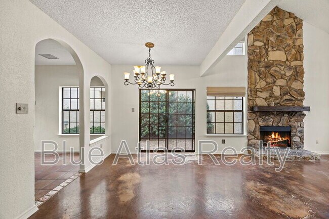 Foto del edificio - 609 Fiesta Cir