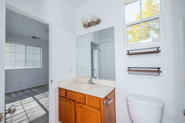 Building Photo - MOVE IN SPECIAL!!! $500 OFF FIRST MONTHS RENT! Come check out this lovely 3 bedroom 2.5 bath home...