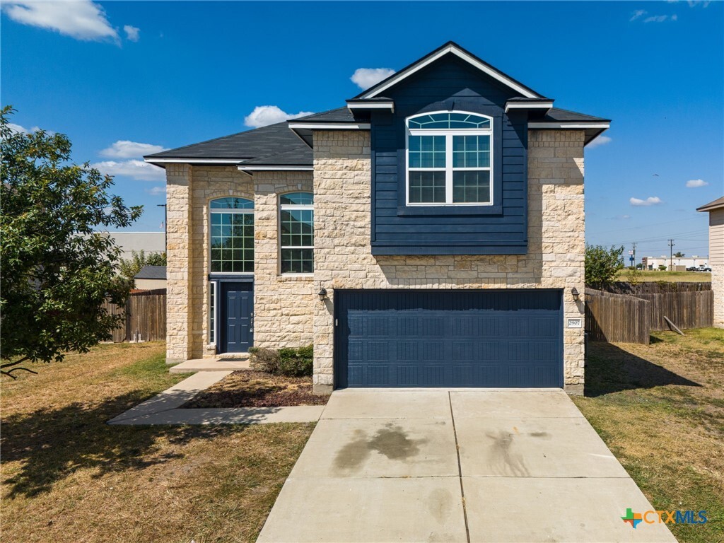 Foto principal - 2907 Black Orchid Dr