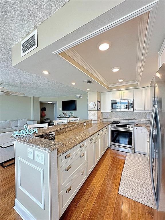 Building Photo - 660 Island Way