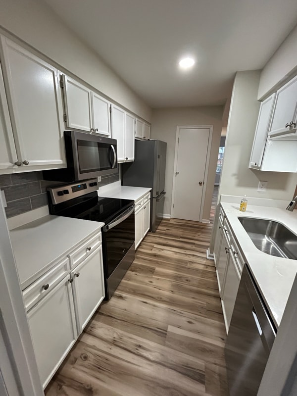 Building Photo - 1034 Hunters Trce