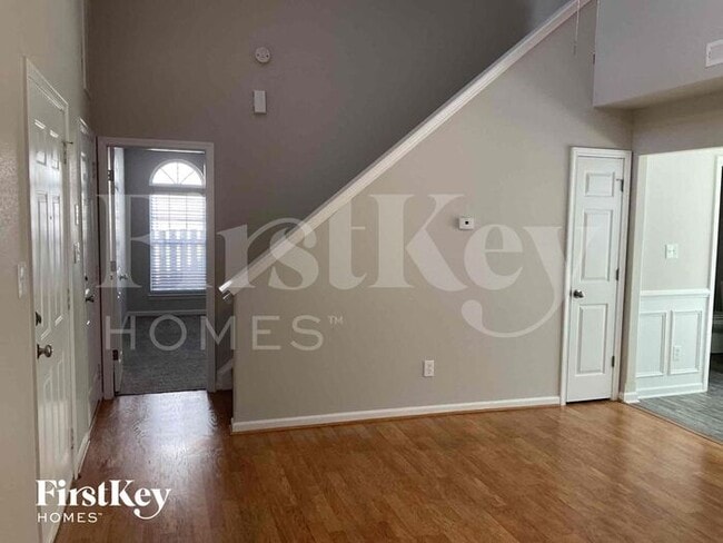 Building Photo - 12738 Planters Row Dr