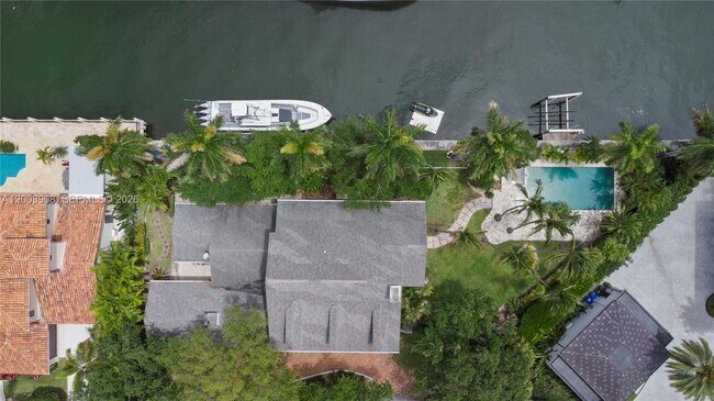 Foto del edificio - 700 Coral Way