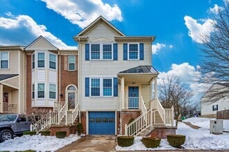 Building Photo - 509 Sugarbush Cir