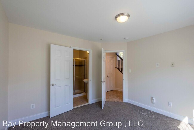 Foto del edificio - 4 br, 3.5 bath House - 304 Parkin St