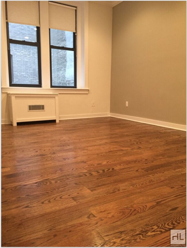 Foto del edificio - EASTERN PARKWAY / Crown Heights 1-Bed 1-Bath