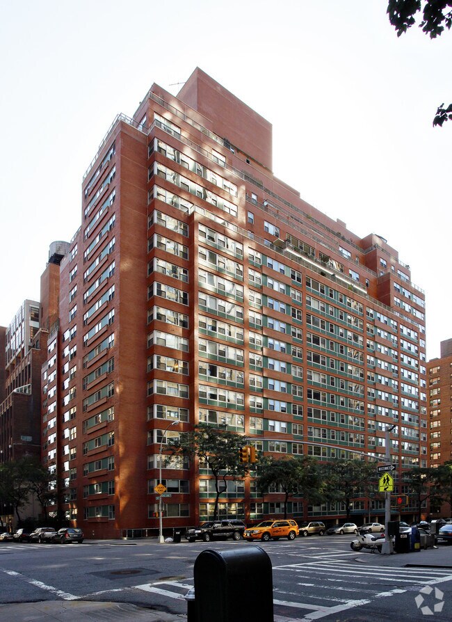 Foto principal - 75 East End Ave