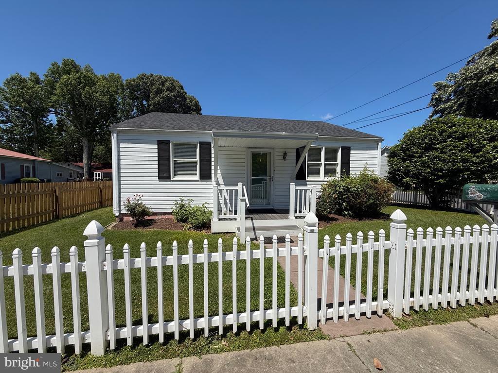 Foto principal - 520 Taggart St