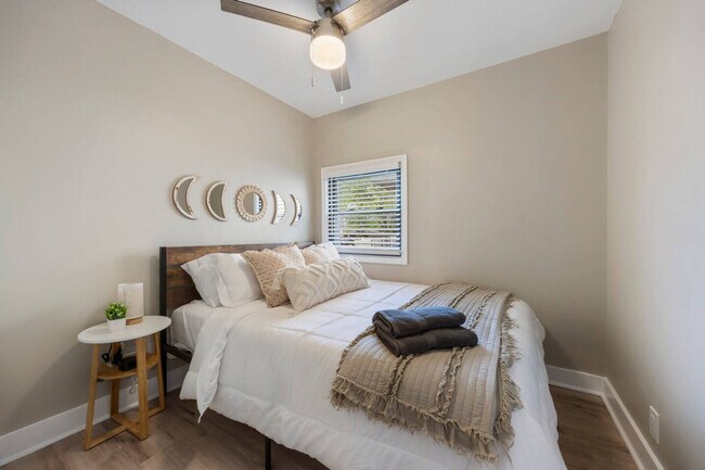 Foto del edificio - 1009 Front St