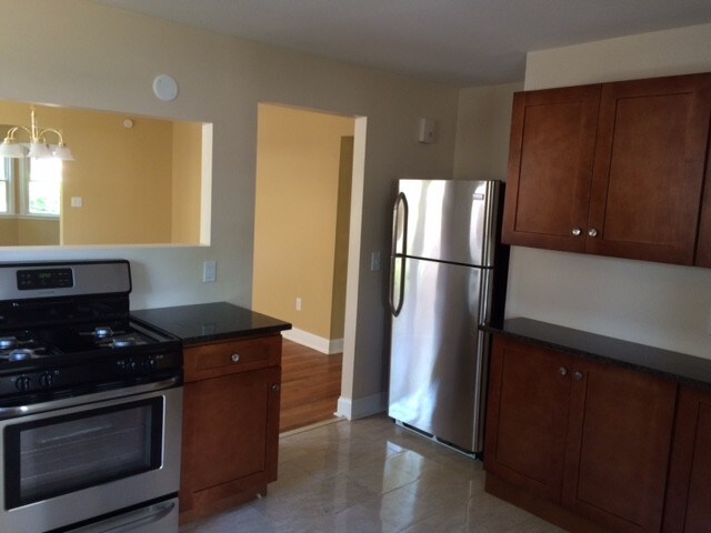 KITCHEN - 23 Earl St