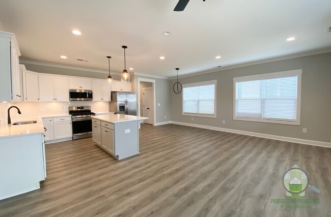 Building Photo - 152 Lilia Hill Cir