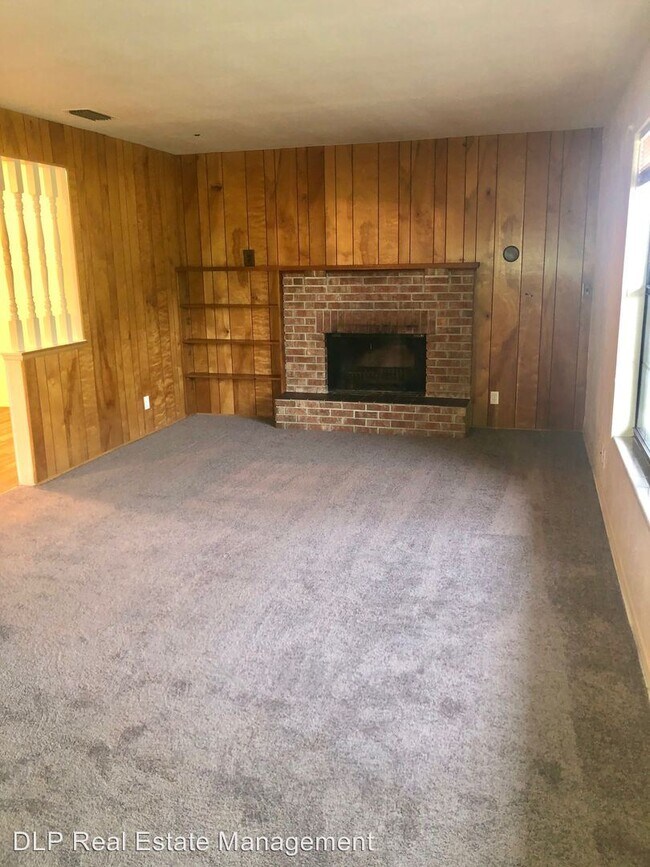 Building Photo - 3 br, 1 bath House - 1502 Ridge Ave