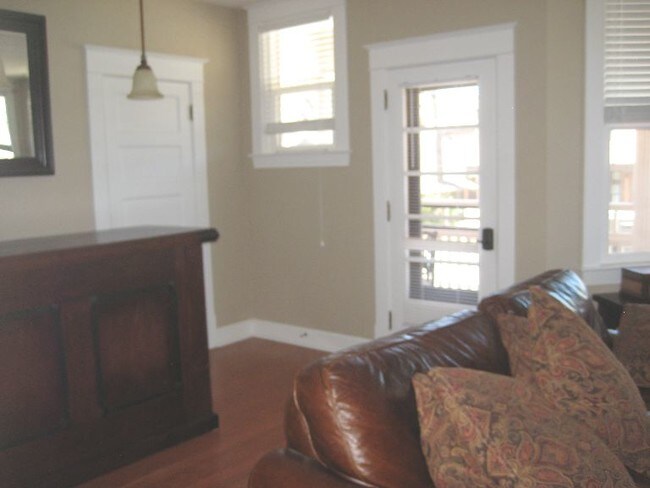 Foto del edificio - Silver St West 820-822