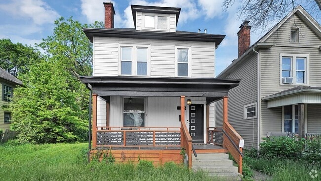 Building Photo - 873 Ellsworth Ave