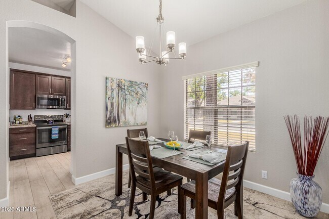 Foto del edificio - 868 E Page St