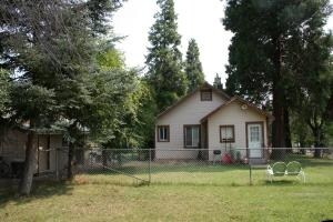 Building Photo Unit 9 - 36776 Woods Ave