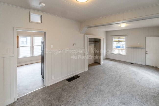 Building Photo - 1809 E 1st Ave