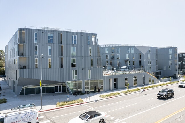Building Photo - 11776 Santa Monica Blvd