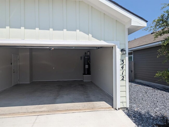 Building Photo - 3412 Scott Cir