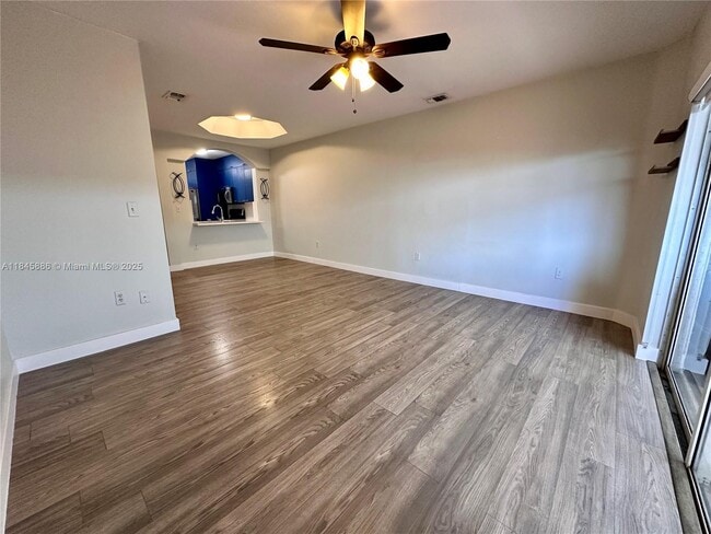 Building Photo - 120 SW 109th Ave